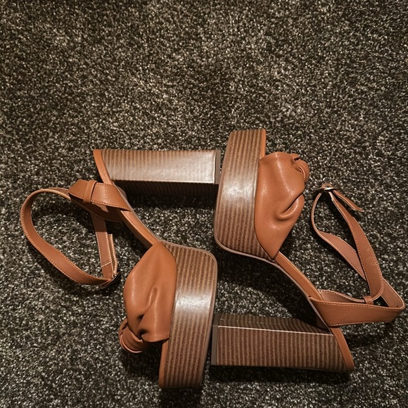 ASOS Platform High Heeled Sandals - Picture 3 of 4